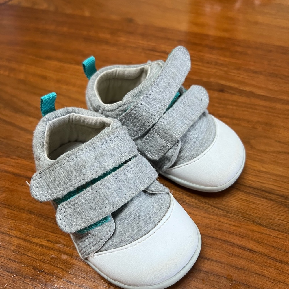 Ten Little Gray first walkers sneakers
